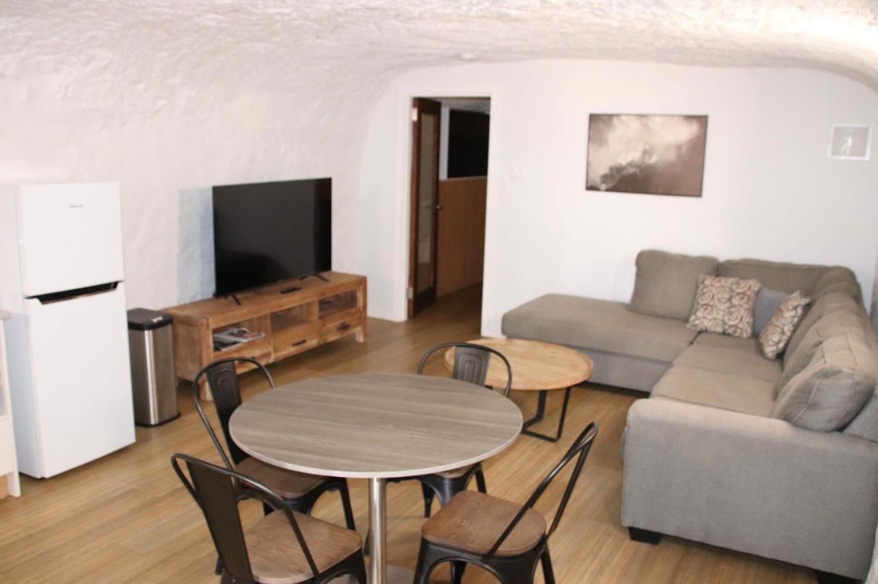 Holly Place Coober Pedy Esterno foto
